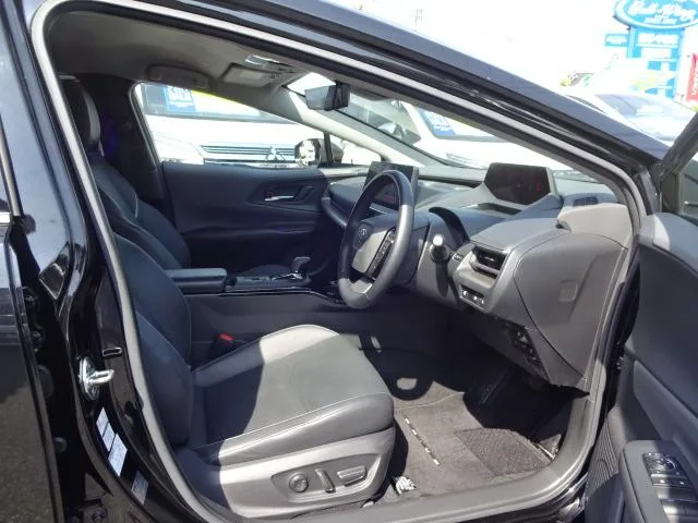 Toyota PRIUS Z 2023 — миниатюра 3