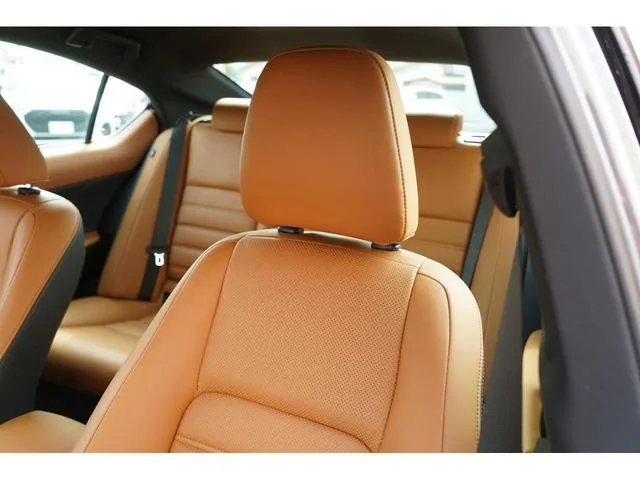 Lexus IS IS300H VERSION L 2023 — миниатюра 4
