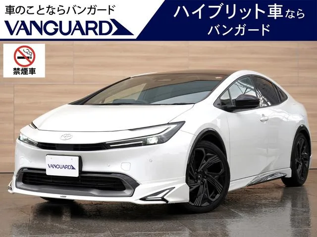 Toyota PRIUS Z 2023 — фото 1, купить с доставкой в Москву