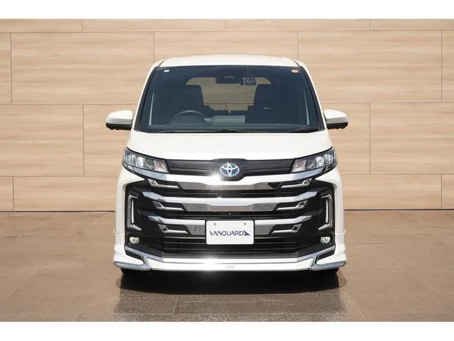 Toyota NOAH HYBRID S-Z 2022 — миниатюра 3