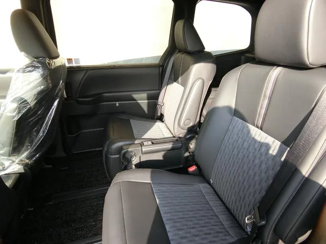 Toyota NOAH HYBRID S-Z 2026 — миниатюра 3
