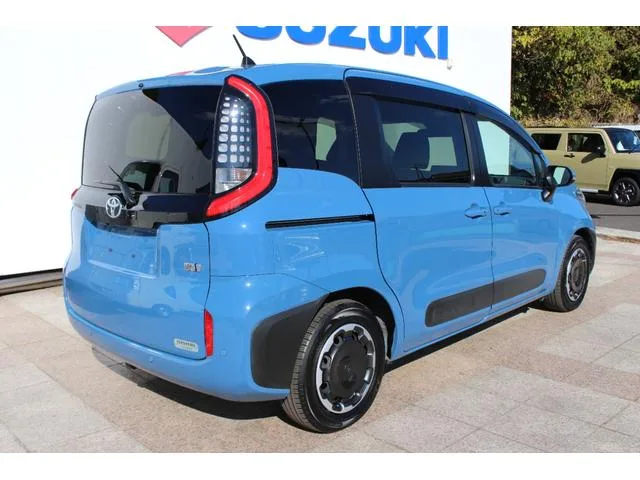 Toyota SIENTA HYBRID Z 2022 — миниатюра 5