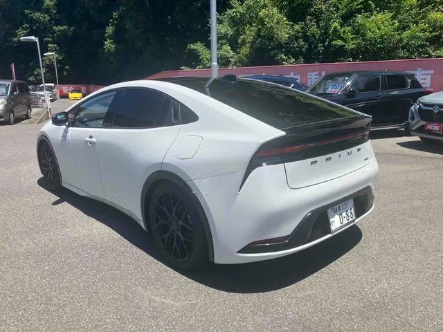 Toyota PRIUS Z 2024 — миниатюра 5