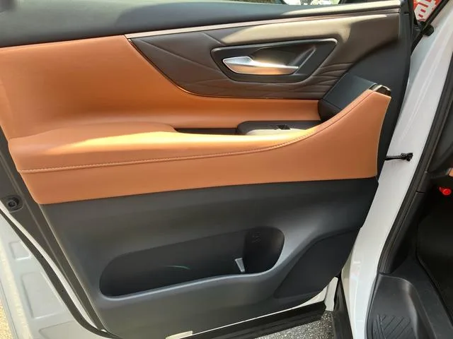 Toyota VELLFIRE HYBRID Z PREMIER 2024 — миниатюра 4