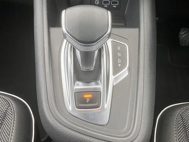 Renault CAPTUR INTENS 2023 — миниатюра 4