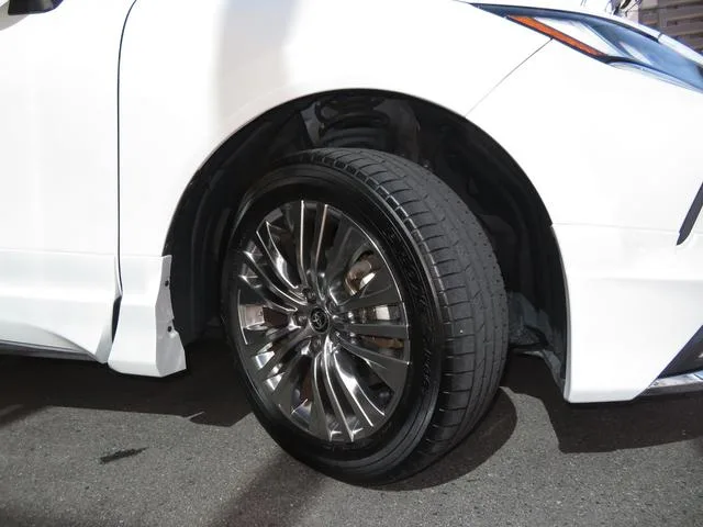 Toyota HARRIER HYBRID Z LEATHER PACKAGE 2023 — миниатюра 4