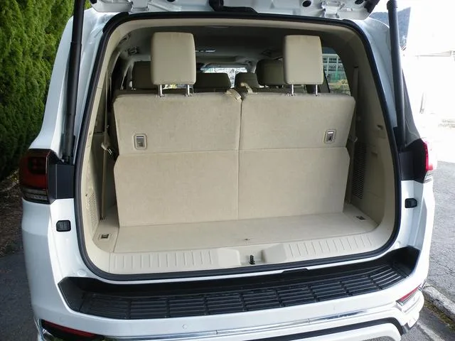 Toyota Land Cruiser ZX 2023 — миниатюра 5
