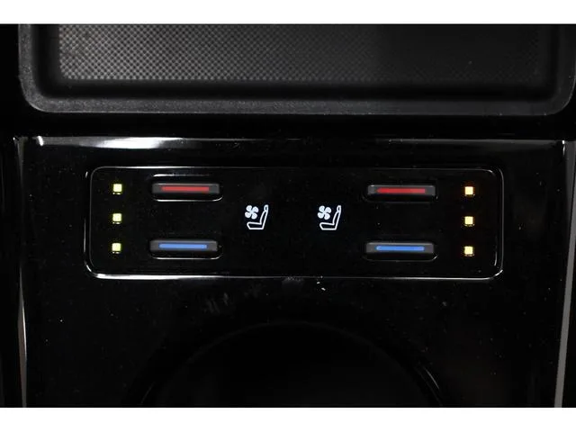 Toyota Prius PHV A PREMIUM 2022 — миниатюра 4