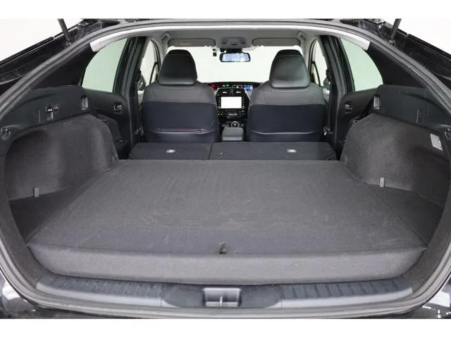 Toyota Prius PHV A PREMIUM 2022 — миниатюра 5