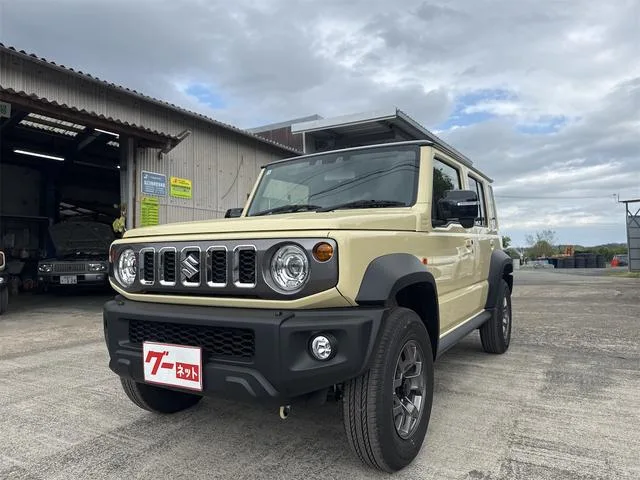 Suzuki JIMNY NOMADE FC 2026 — фото 1, купить с доставкой в Москву