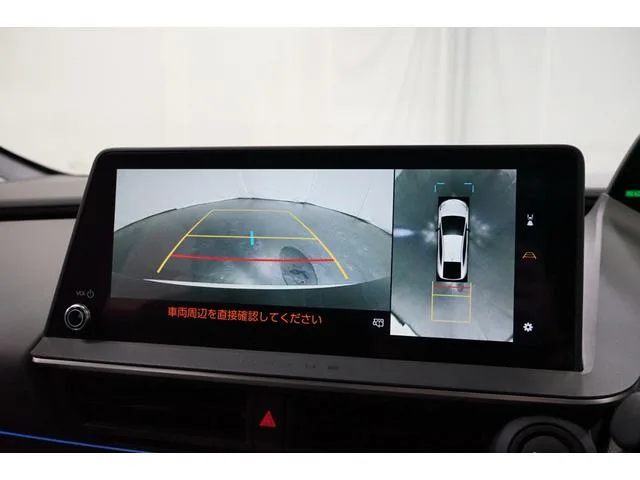 Toyota Prius Z 2023 — миниатюра 2