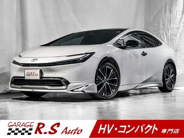 Toyota Prius Z 2023 — фото 1, купить с доставкой в Москву