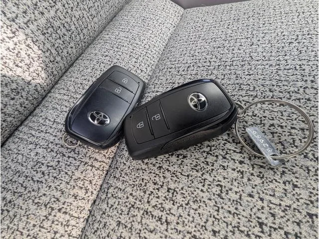 Toyota YARIS HYBRID Z 2023 — миниатюра 3