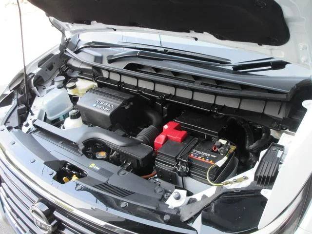 Nissan SERENA E-POWER HIGHWAY STAR V 2025 — миниатюра 4