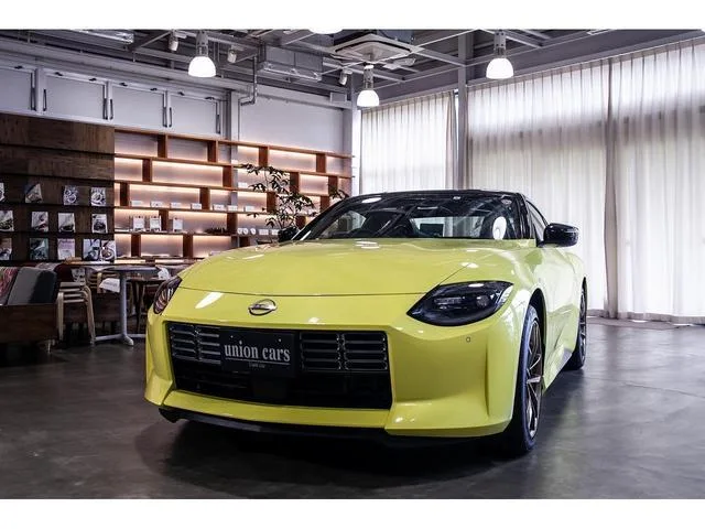 Nissan FAIRLADY Z 2023 — фото 1, купить с доставкой в Москву