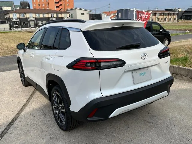 Toyota CorollaCross HYBRID Z 2026 — миниатюра 3