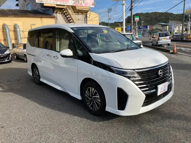 Nissan SERENA HIGHWAY STAR V 2023 — миниатюра 3