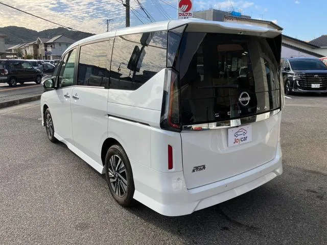 Nissan SERENA HIGHWAY STAR V 2023 — миниатюра 4