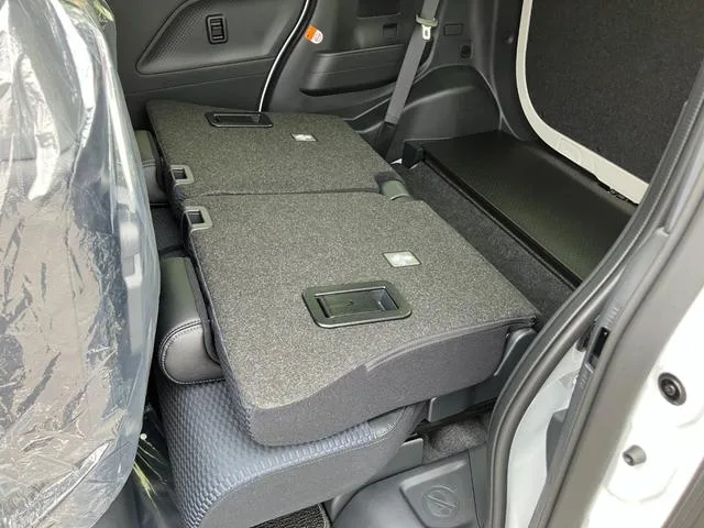 Daihatsu TANTO CUSTOM X LIMITED 2026 — миниатюра 5