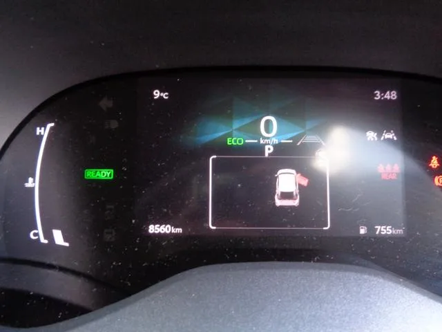 Toyota YARIS CROSS HYBRID Z 2025 — миниатюра 5