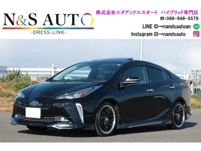 Toyota PRIUS A PREMIUM 2022 — фото 1, купить с доставкой в Москву