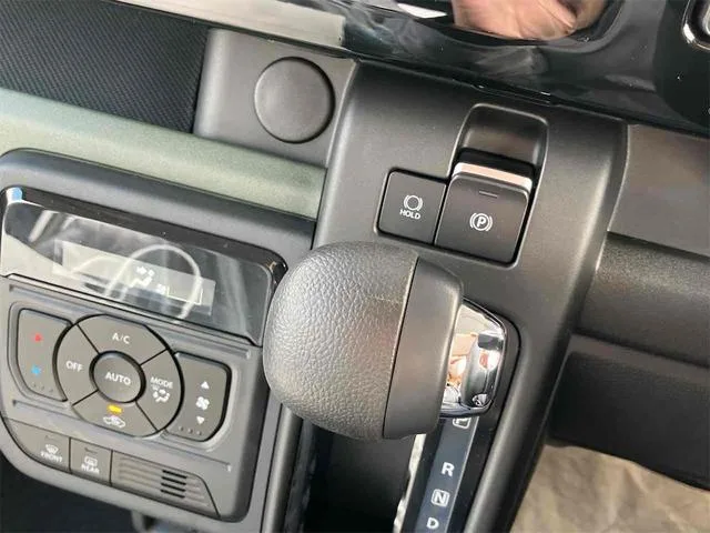 Suzuki SPACIA GEAR HYBRID XZ 2024 — миниатюра 2