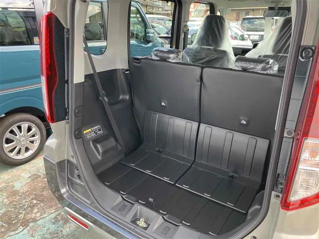 Suzuki SPACIA GEAR HYBRID XZ 2024 — миниатюра 5