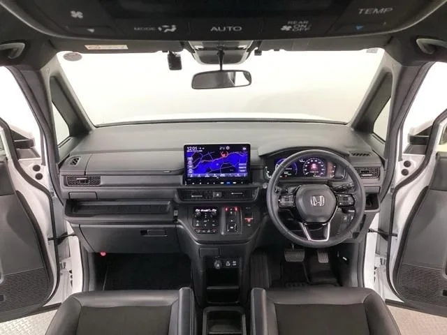 Honda STEPWAGON E:HEV SPADA 2023 — миниатюра 2