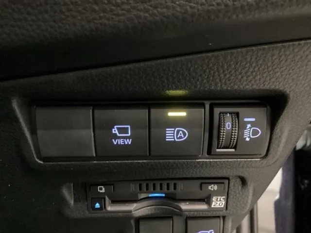 Toyota CorollaCross HYBRID Z 2022 — миниатюра 4