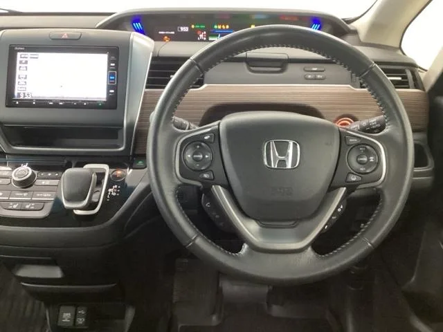 Honda FREED PLUS HYBRID HYBRID CROSSTAR 2023 — миниатюра 5
