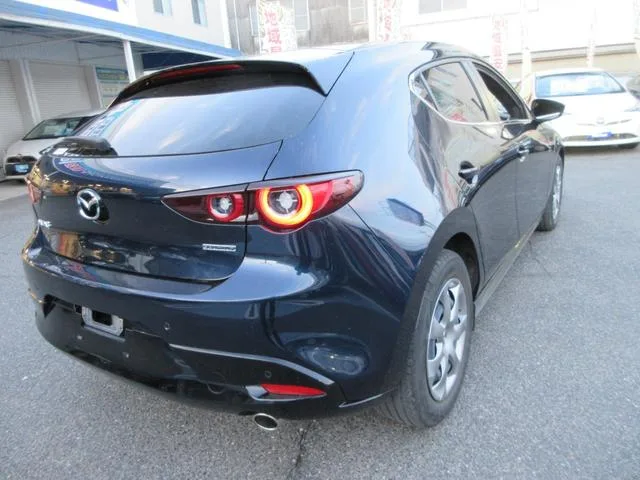 Mazda MAZDA3 FASTBACK 15C 2023 — миниатюра 4