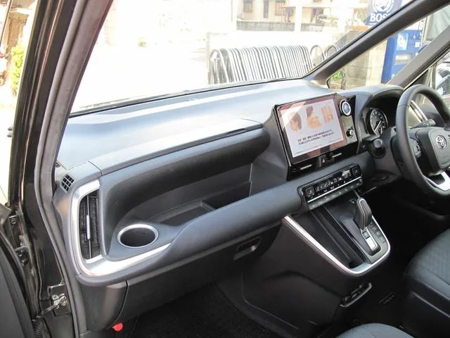 Toyota VOXY HYBRID S-G 2022 — миниатюра 4