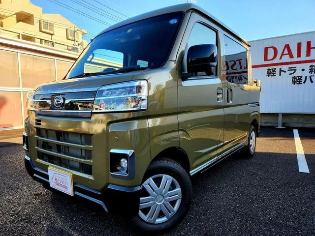 Daihatsu ATRAI ATRAI DECKVAN 2022 — миниатюра 3