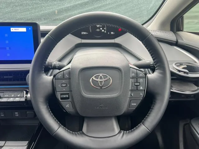 Toyota PRIUS Z 2025 — миниатюра 3