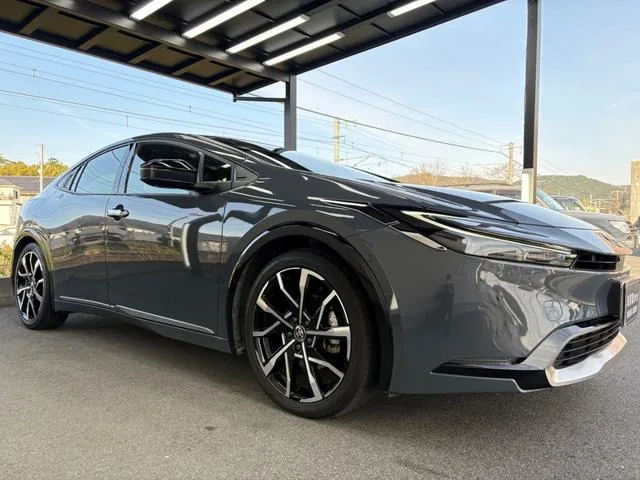 Toyota Prius Z 2023 — миниатюра 3
