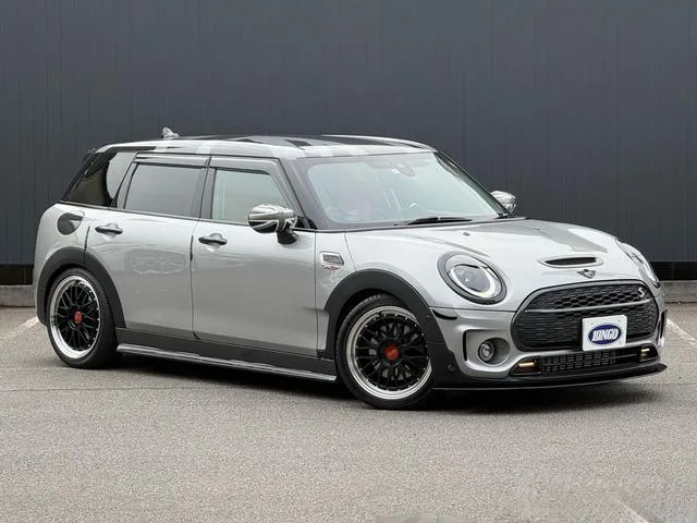 MINI MINI COOPER SD CLUBMAN PREMIUM PLUS PACKAGE CLASSIC TRIM 2023 — миниатюра 2