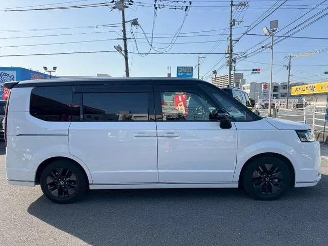 Honda STEPWAGON E:HEV SPADA 2023 — миниатюра 3