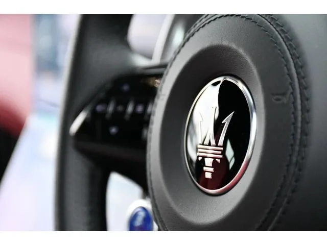 Maserati GRECALE INTERNI ROSSI LIMITED PACKAGE 2024 — миниатюра 3