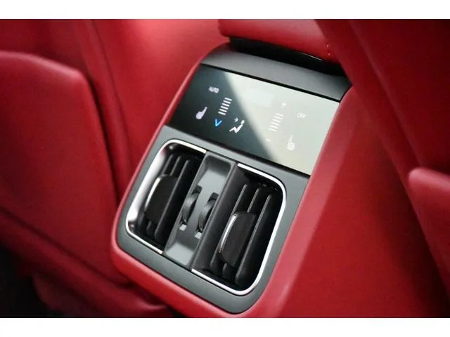 Maserati GRECALE INTERNI ROSSI LIMITED PACKAGE 2024 — миниатюра 4