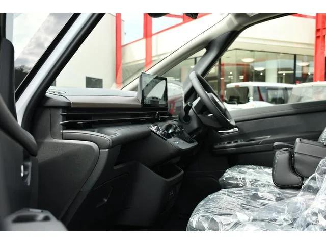 Nissan SERENA E-POWER HIGHWAY STAR V 2026 — миниатюра 3