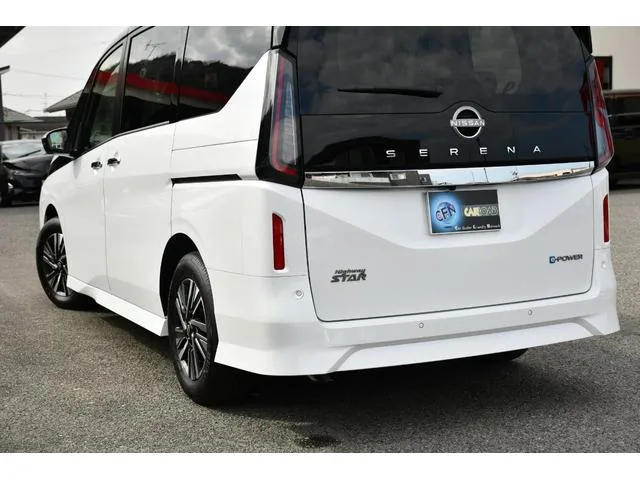 Nissan SERENA E-POWER HIGHWAY STAR V 2026 — миниатюра 2