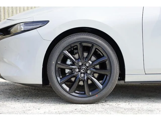 Mazda MAZDA3 FASTBACK 20S RETRO SPORTS EDITION 2025 — миниатюра 4