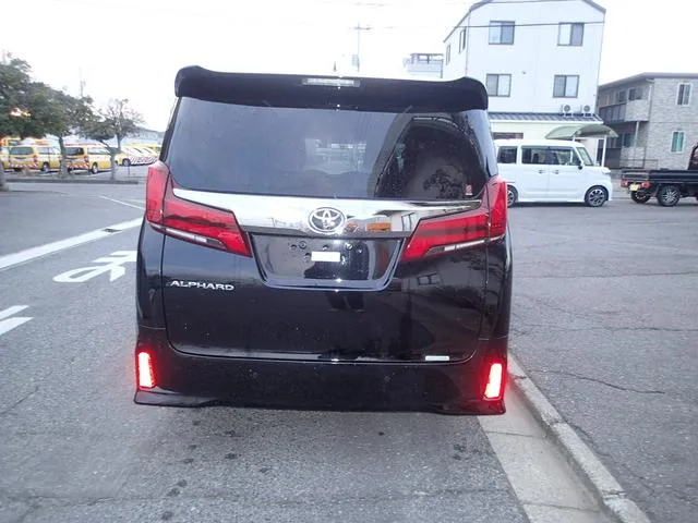 Toyota Alphard 2.5S TYPE GOLD III 2022 — миниатюра 2