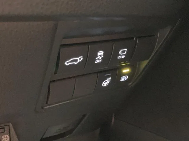 Toyota YARIS CROSS HYBRID Z 2026 — миниатюра 4