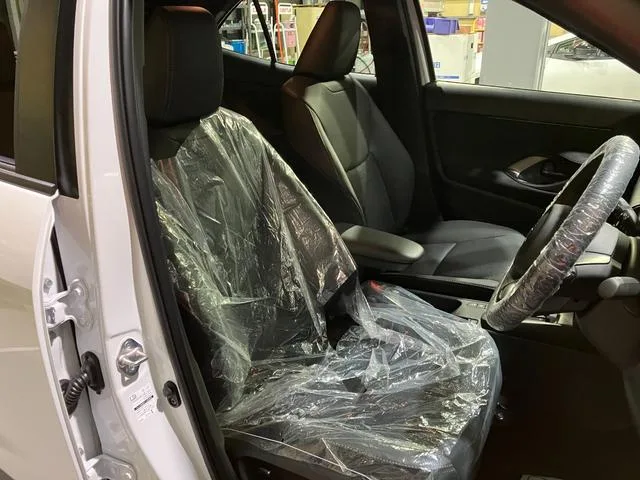 Toyota YARIS CROSS HYBRID Z 2026 — миниатюра 5