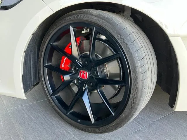 Honda CIVIC TYPE R 2025 — миниатюра 2