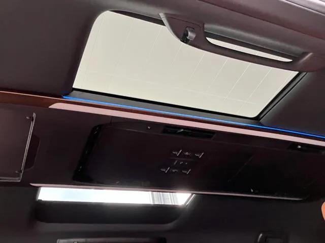 Toyota VELLFIRE HYBRID Z PREMIER 2025 — миниатюра 2