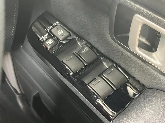 Toyota LAND CRUISER 70 AX 2024 — миниатюра 5