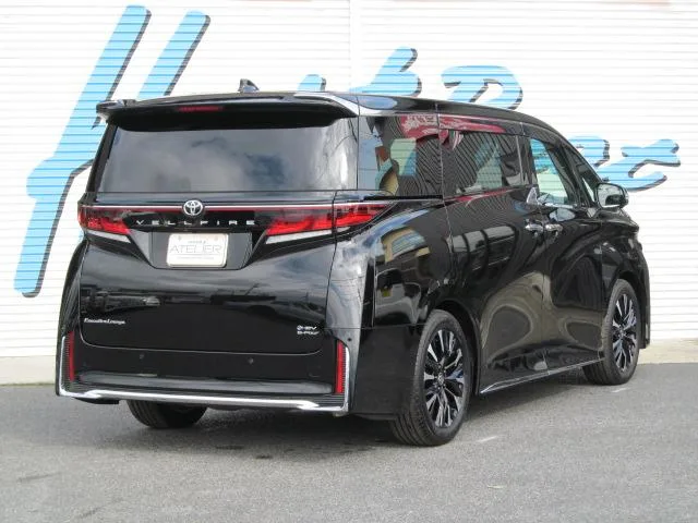 Toyota VELLFIRE HYBRID EXECUTIVE LOUNGE 2024 — миниатюра 2