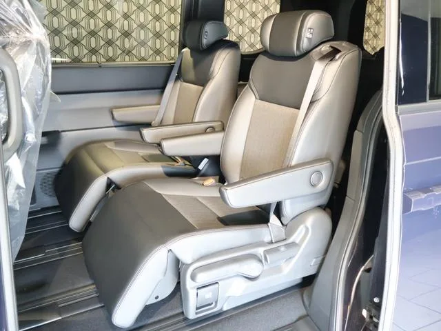 Honda STEPWAGON E:HEV SPADA 2026 — миниатюра 2